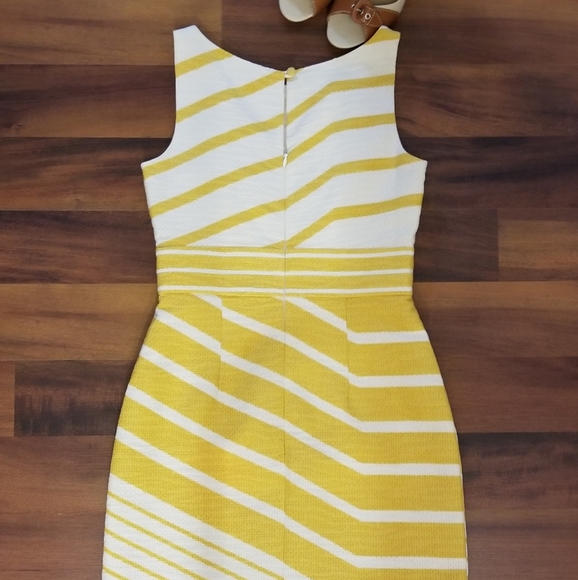 The Limited Yellow/White striped dress MINT sz2 - Picture 7 of 7